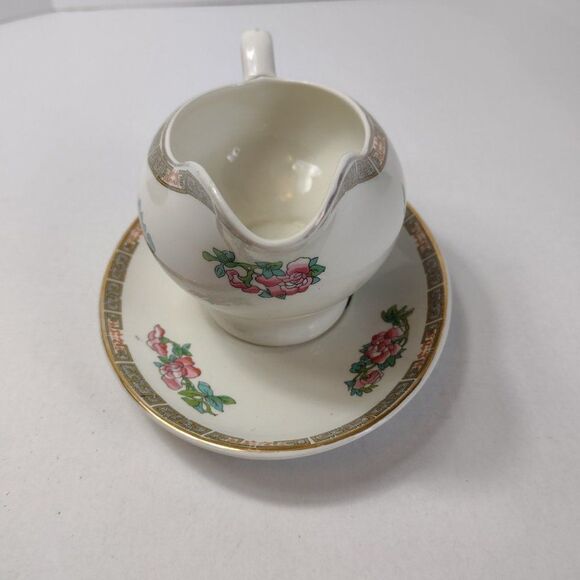 Vintage Enoch Wedgwood (Tunstall) Ltd. Gravy Boat and Saucer - Picture 4 of 9